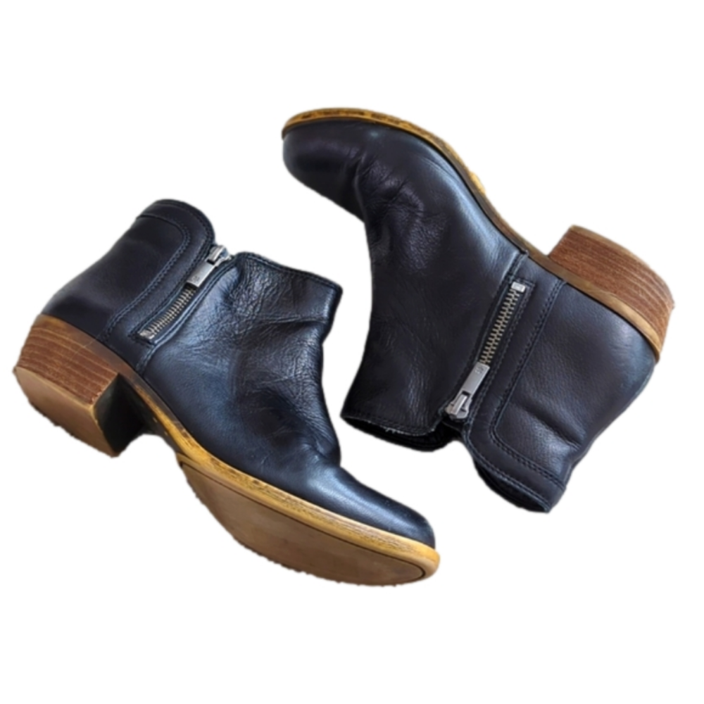 Lucky Brand Black Leather Double Side Zip Heeled Ankle Booties Boots Size 7.5M